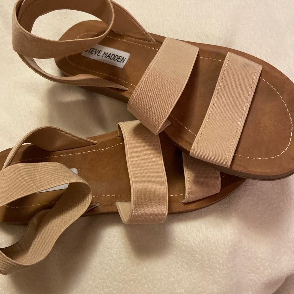 Steve Madden Tan Sandals size 6.5